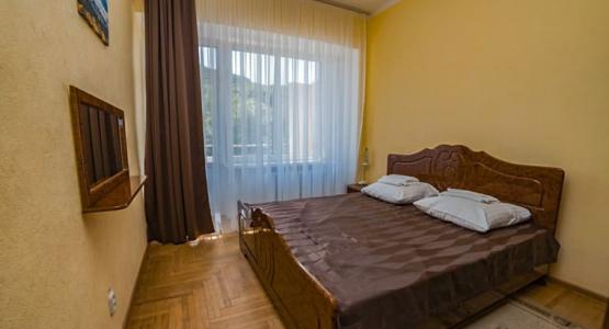 Спальня номера 2 местный 2 комнатный Люкс 1 категории санатория Дубрава в Железноводске